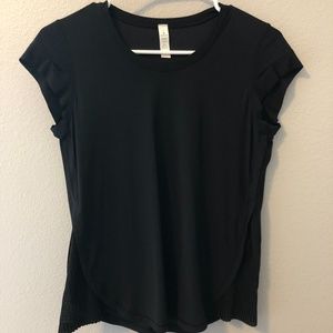 Lululemon Size 4 Short Sleeve Black Top